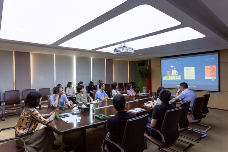 000000.jpg 000000.jpg