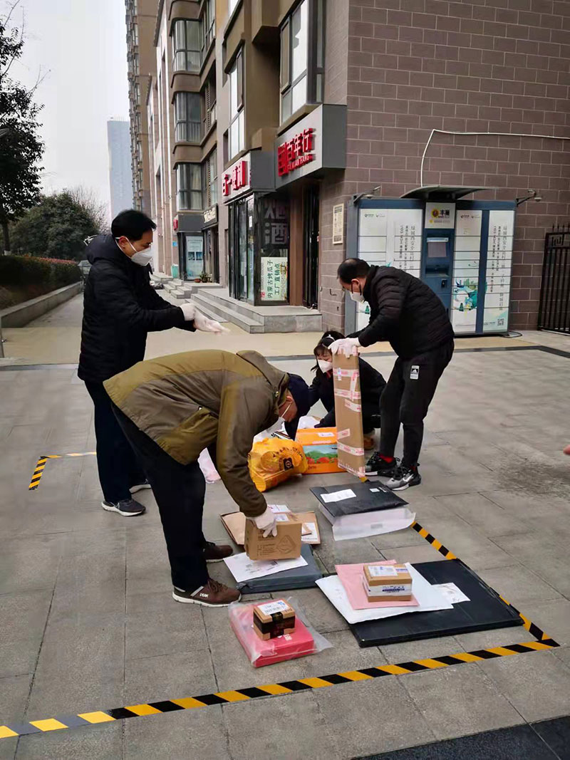 000000.jpg 000000.jpg