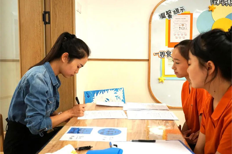 000000.jpg 000000.jpg