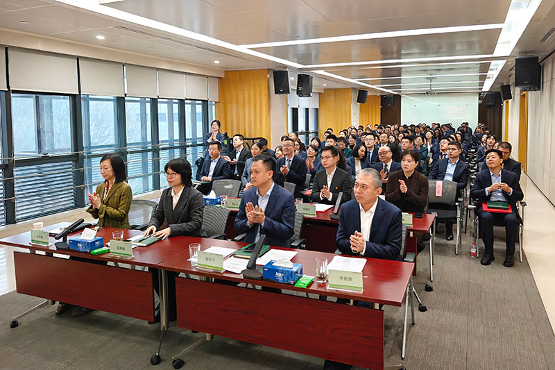 000000.jpg 000000.jpg