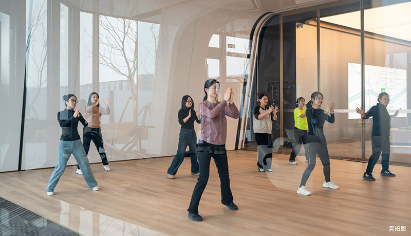 000000.jpg 000000.jpg