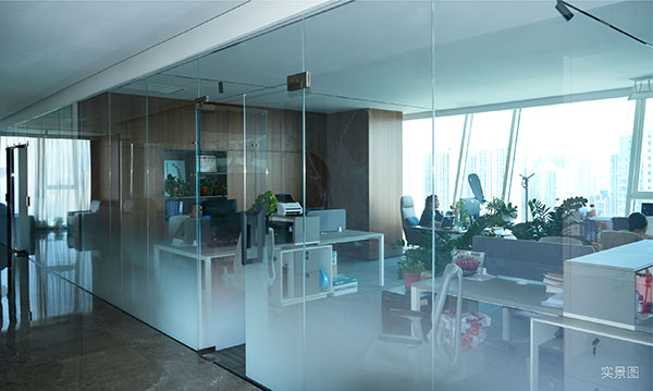 000000.jpg 000000.jpg