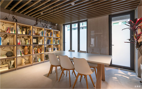 000000.jpg 000000.jpg